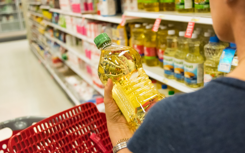 You are currently viewing A Guide to Choosing the Best Cooking Oil Wholesaler